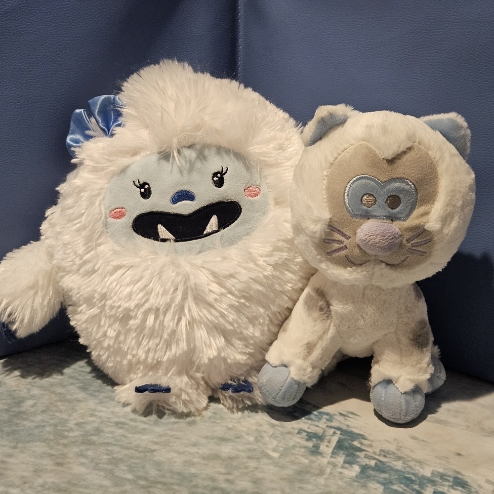 Disney Parks Expedition Everest Yeti Snow Leopard Plush Lot Animal Kingdom